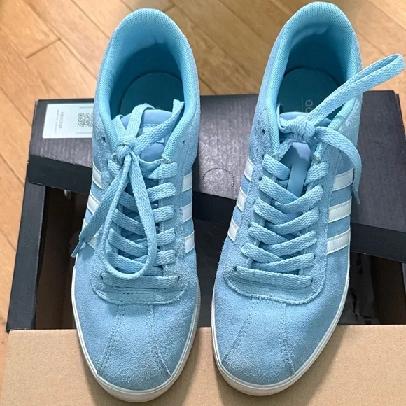 Adidas Light Blue Sneakers with White Stripes - Picture 2 of 6